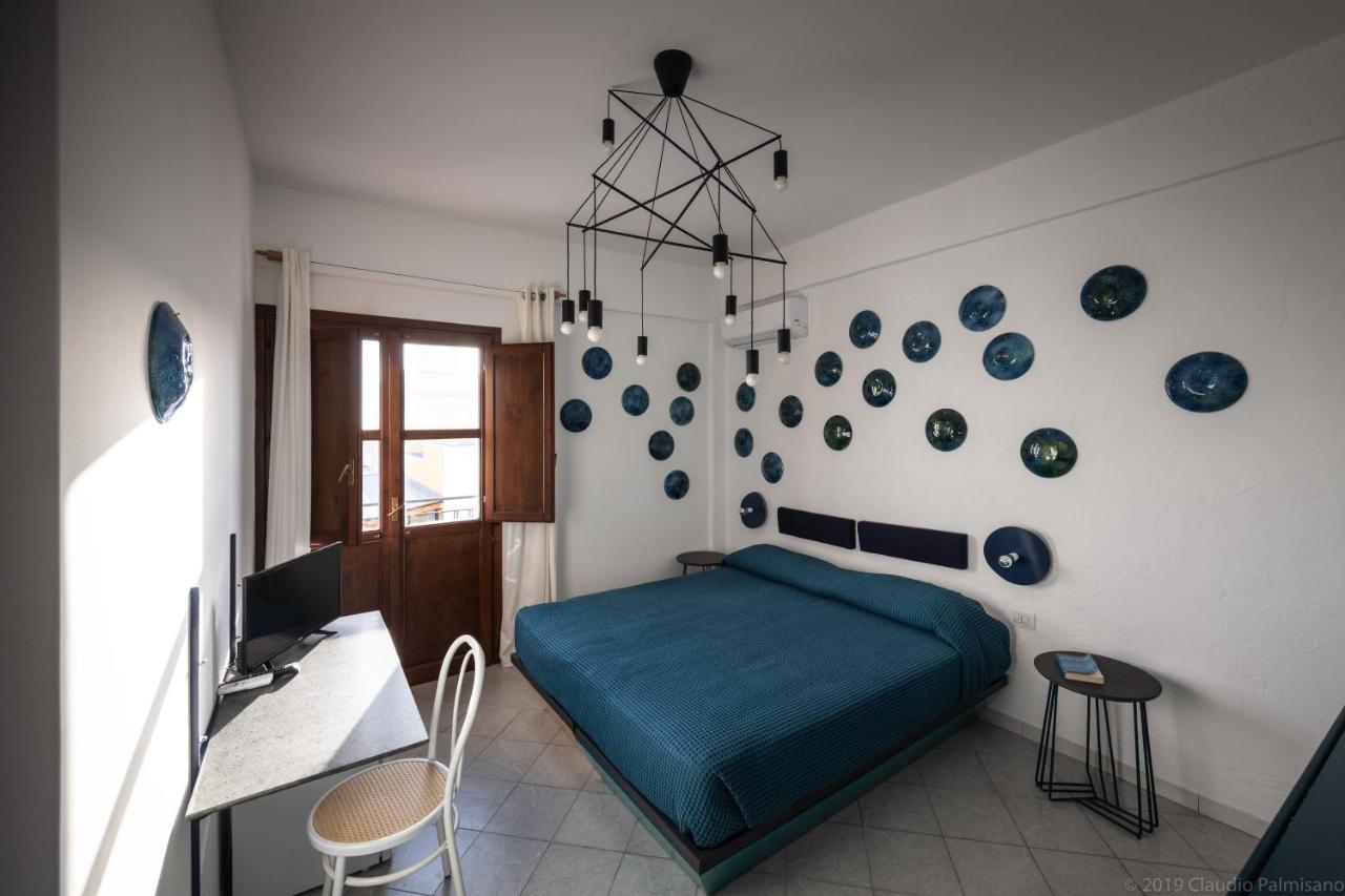 Hotel Pelaghea Linosa Buitenkant foto